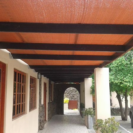 Larissa Hotel Maun Ngoại thất bức ảnh